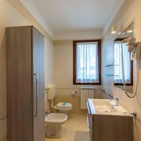 And Apts. In Albarella 24882 * Albarella Island