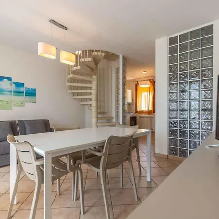 Villa And Apts. In Albarella 24882